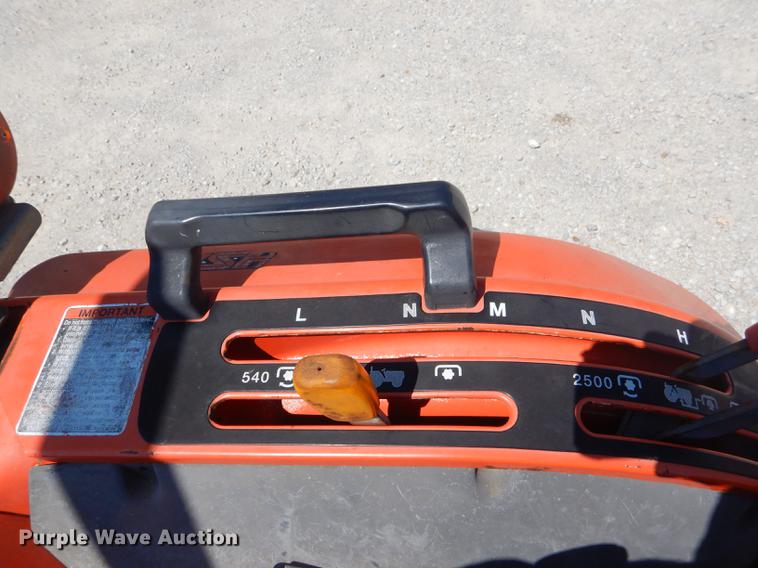 image for item ED9278 Kubota B2910 tractor