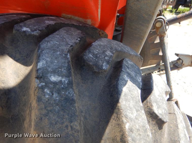 image for item ED9278 Kubota B2910 tractor