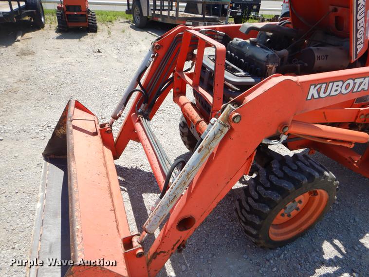 image for item ED9278 Kubota B2910 tractor