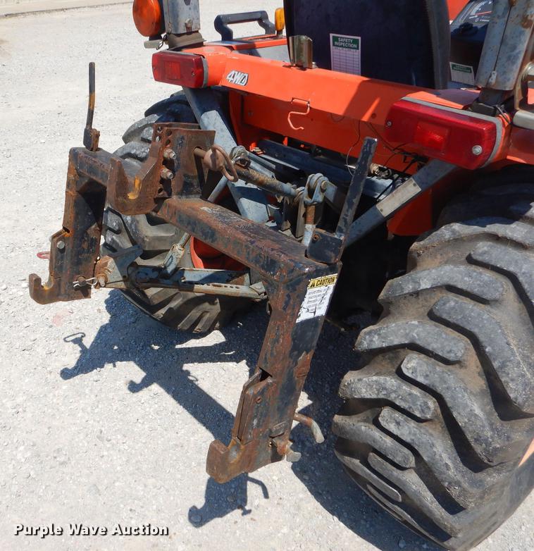 image for item ED9278 Kubota B2910 tractor
