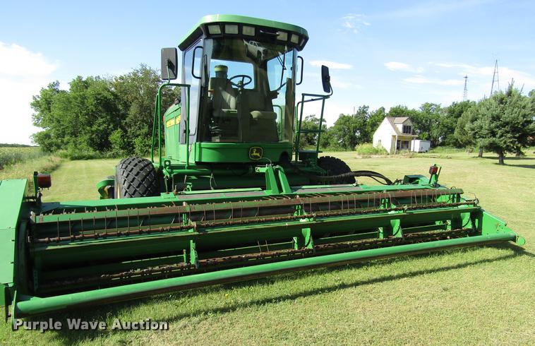 image for item EH9431 2005 John Deere 4895 windrower