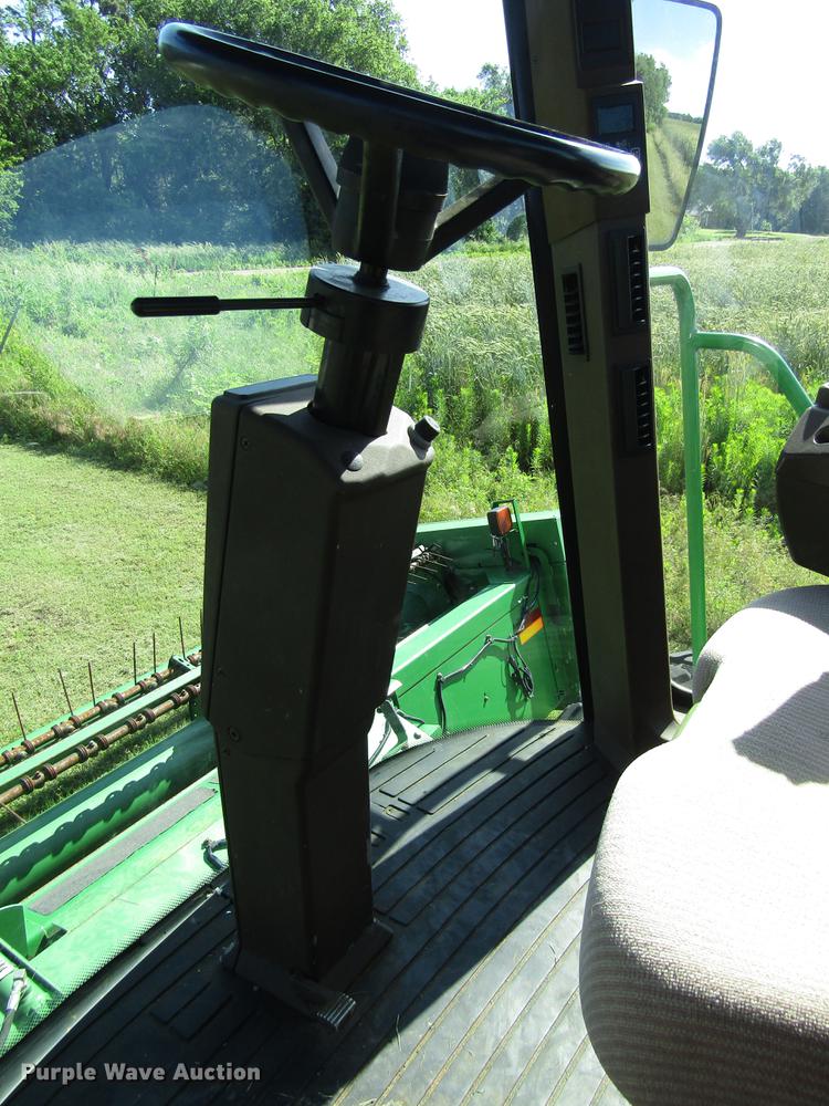 image for item EH9431 2005 John Deere 4895 windrower