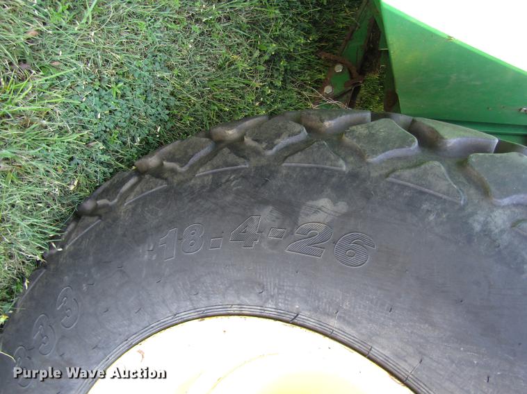 image for item EH9431 2005 John Deere 4895 windrower