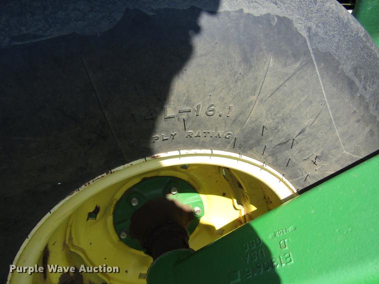 image for item EH9431 2005 John Deere 4895 windrower