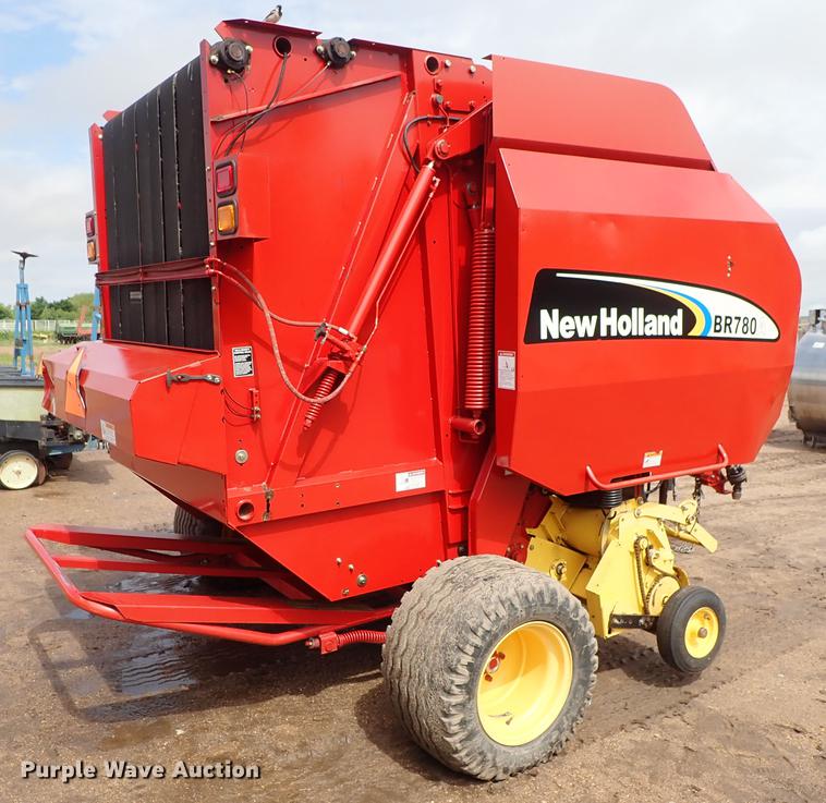 image for item FB9155 2008 New Holland BR780A round baler