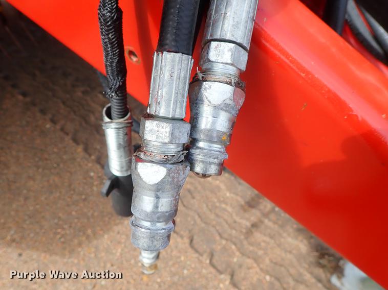 image for item FB9155 2008 New Holland BR780A round baler