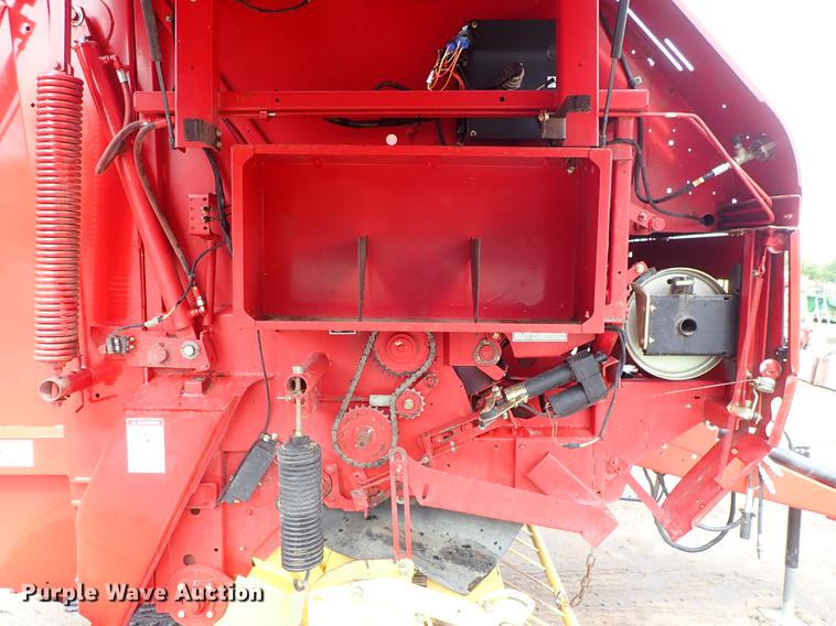image for item FB9155 2008 New Holland BR780A round baler