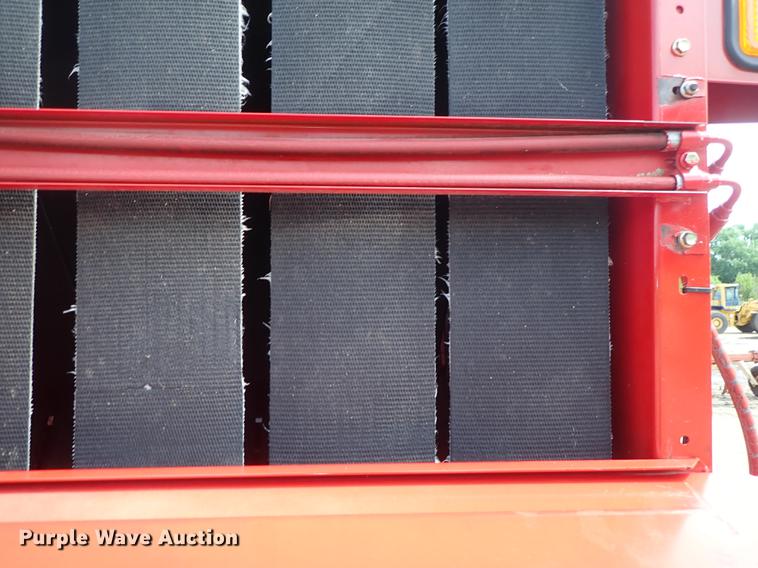 image for item FB9155 2008 New Holland BR780A round baler