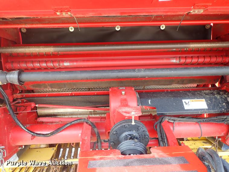 image for item FB9155 2008 New Holland BR780A round baler