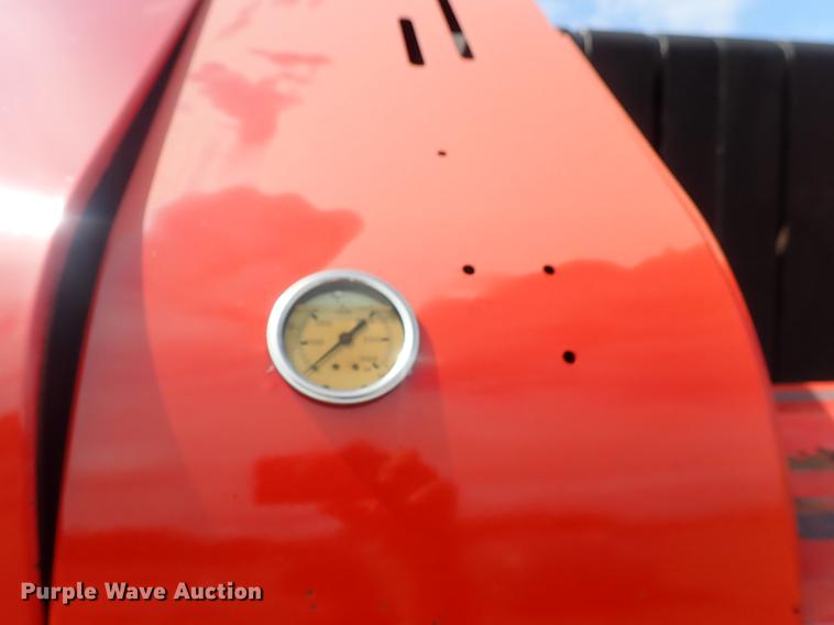 image for item FB9155 2008 New Holland BR780A round baler