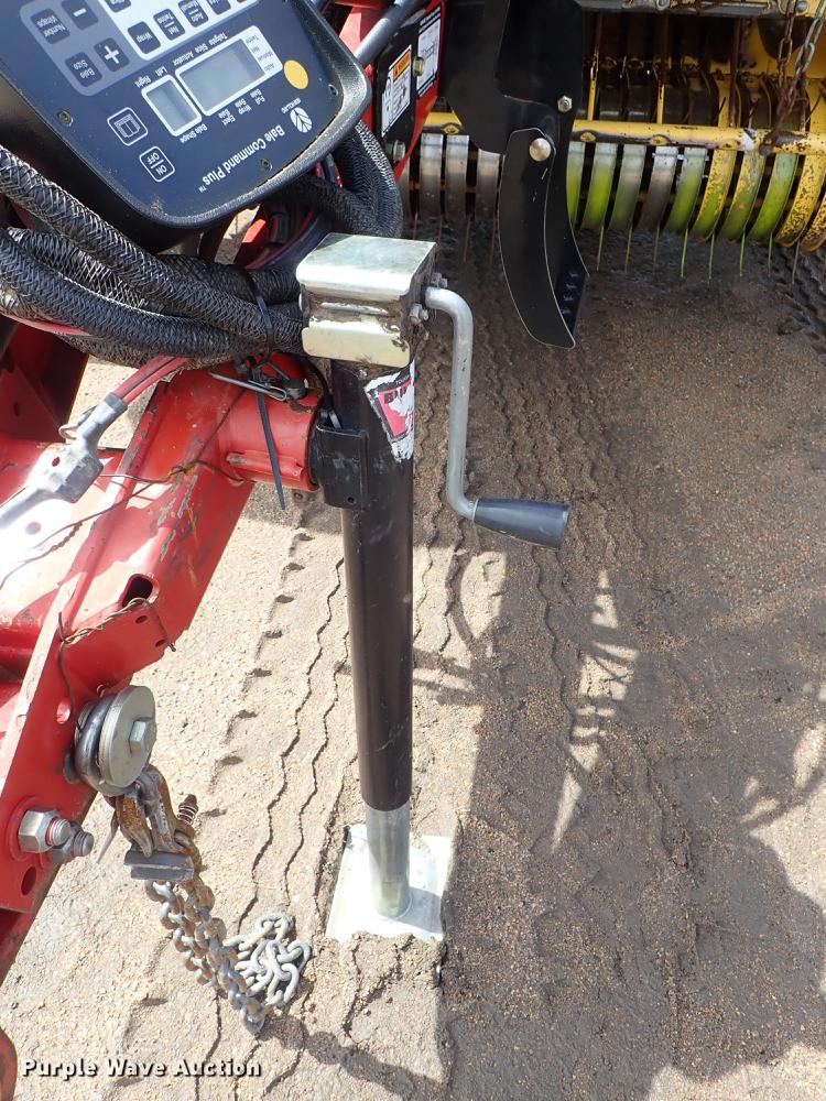 image for item FB9155 2008 New Holland BR780A round baler