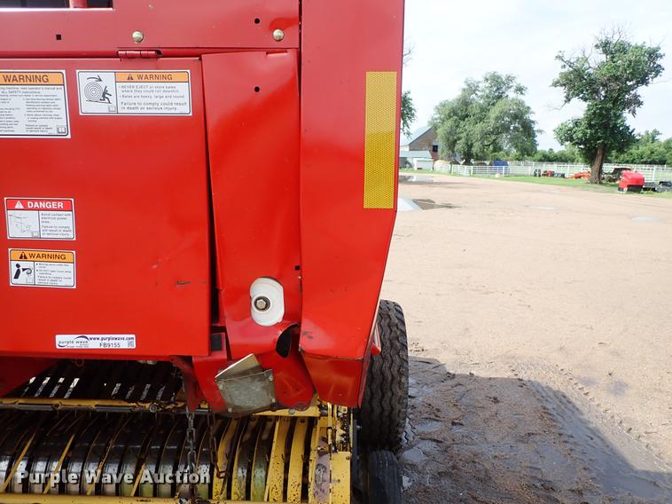 image for item FB9155 2008 New Holland BR780A round baler