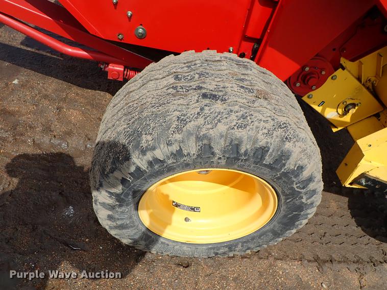 image for item FB9155 2008 New Holland BR780A round baler