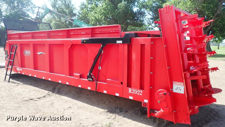 image for item FH9967 Roda R2022 steel manure spreader bed