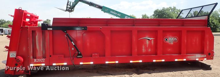 image for item FH9967 Roda R2022 steel manure spreader bed