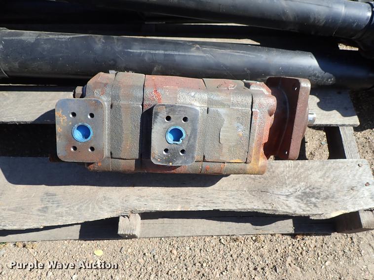 image for item FH9967 Roda R2022 steel manure spreader bed