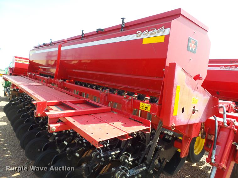 image for item FS9536 Sunflower 9434-40 no-till grain drill