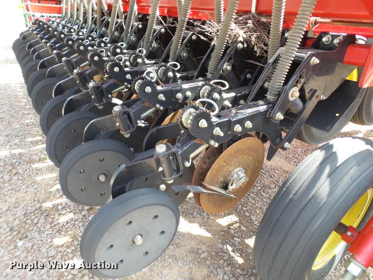 image for item FS9536 Sunflower 9434-40 no-till grain drill