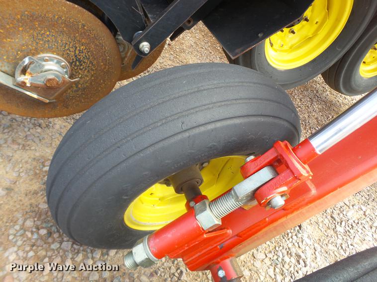 image for item FS9536 Sunflower 9434-40 no-till grain drill