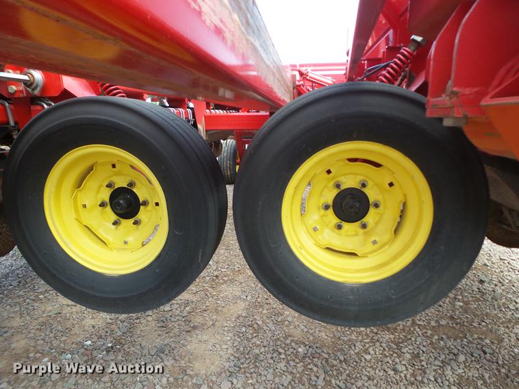 image for item FS9536 Sunflower 9434-40 no-till grain drill