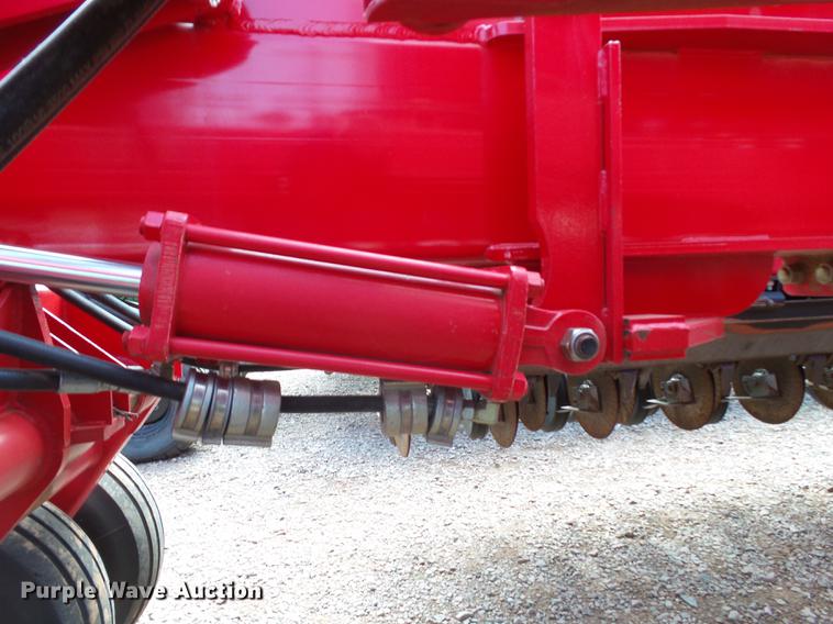 image for item FS9536 Sunflower 9434-40 no-till grain drill