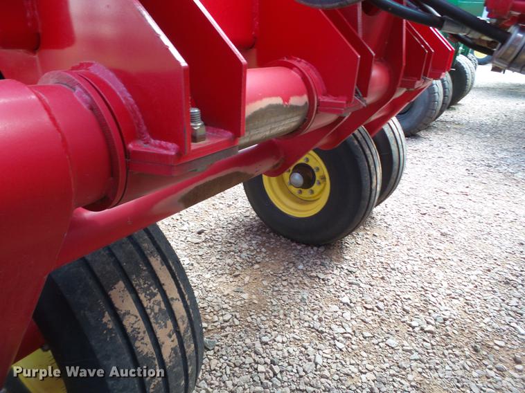 image for item FS9536 Sunflower 9434-40 no-till grain drill