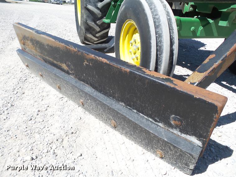 image for item FS9545 2015 John Deere 5065E tractor