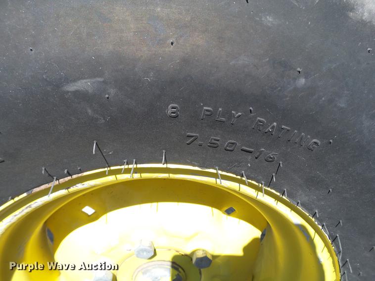 image for item FS9545 2015 John Deere 5065E tractor