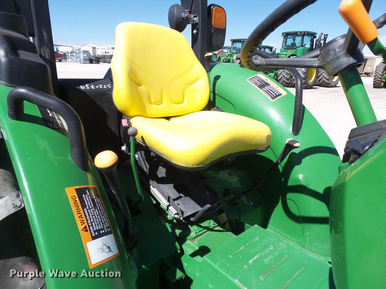 image for item FS9546 2015 John Deere 5065E tractor