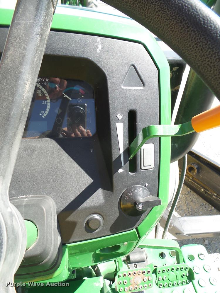 image for item FS9546 2015 John Deere 5065E tractor