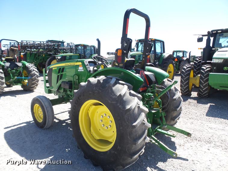 image for item FS9547 2016 John Deere 5065E tractor