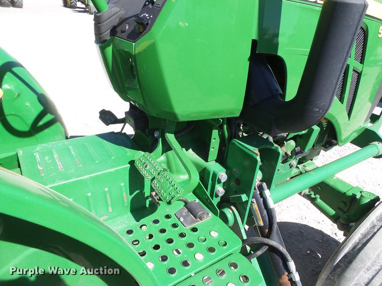 image for item FS9547 2016 John Deere 5065E tractor