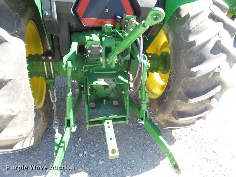 image for item FS9547 2016 John Deere 5065E tractor