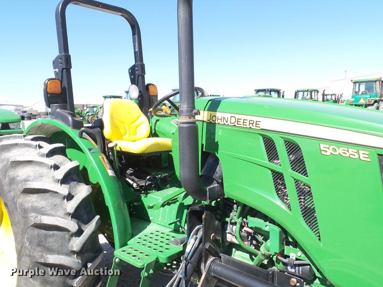 image for item FS9548 2016 John Deere 5065E tractor