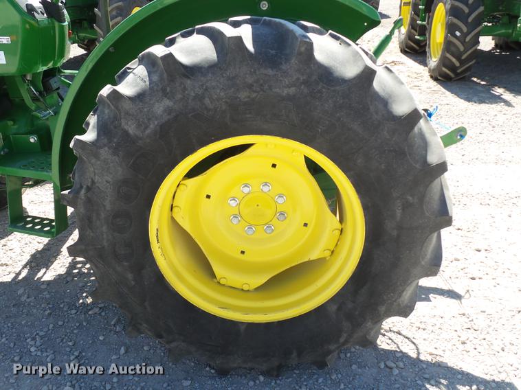 image for item FS9548 2016 John Deere 5065E tractor