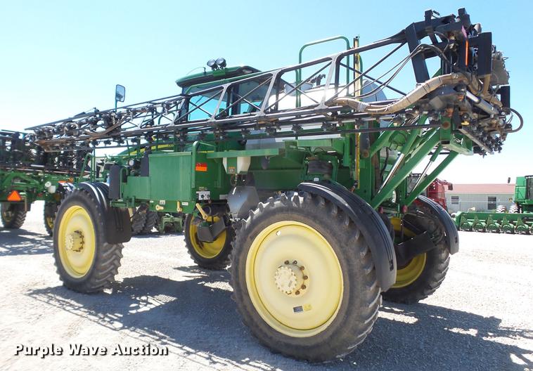 image for item FS9550 2010 John Deere 4730 sprayer