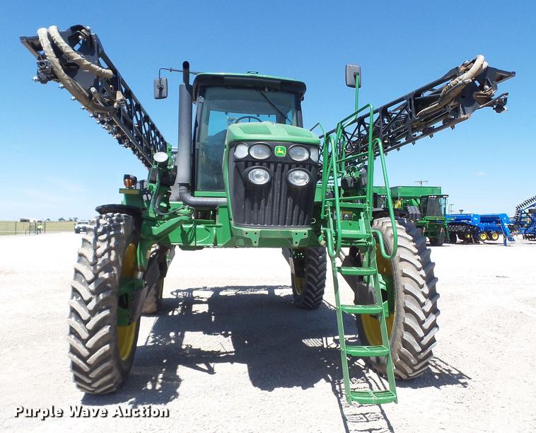image for item FS9550 2010 John Deere 4730 sprayer