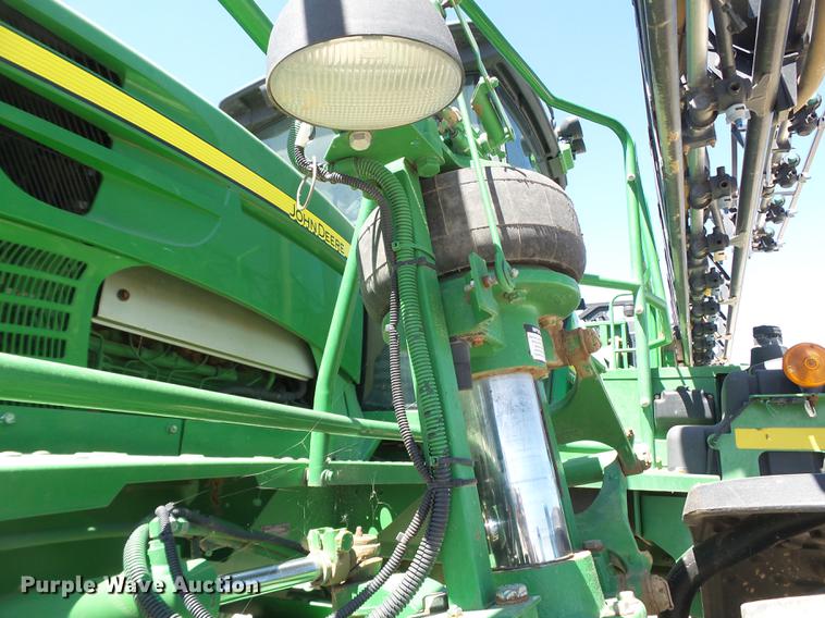 image for item FS9550 2010 John Deere 4730 sprayer