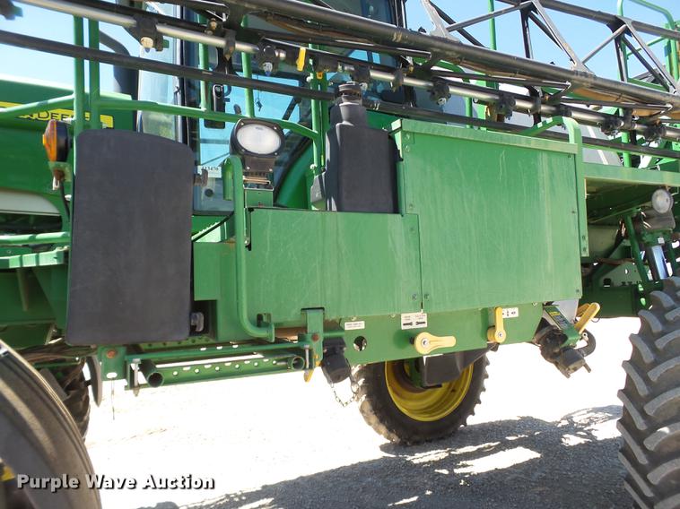 image for item FS9550 2010 John Deere 4730 sprayer