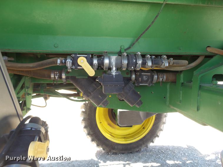 image for item FS9550 2010 John Deere 4730 sprayer