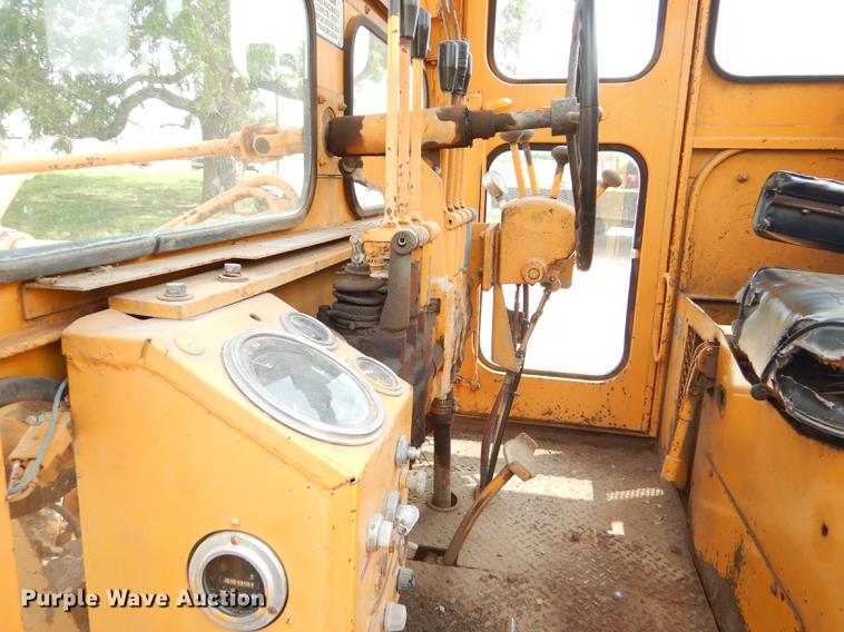 image for item FT9505 1972 Galion T500L rigid frame motor grader
