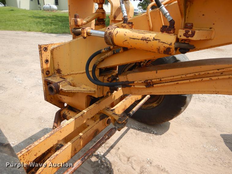 image for item FT9505 1972 Galion T500L rigid frame motor grader