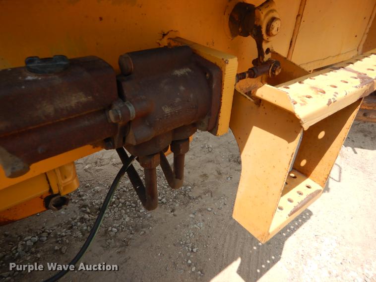 image for item FT9505 1972 Galion T500L rigid frame motor grader