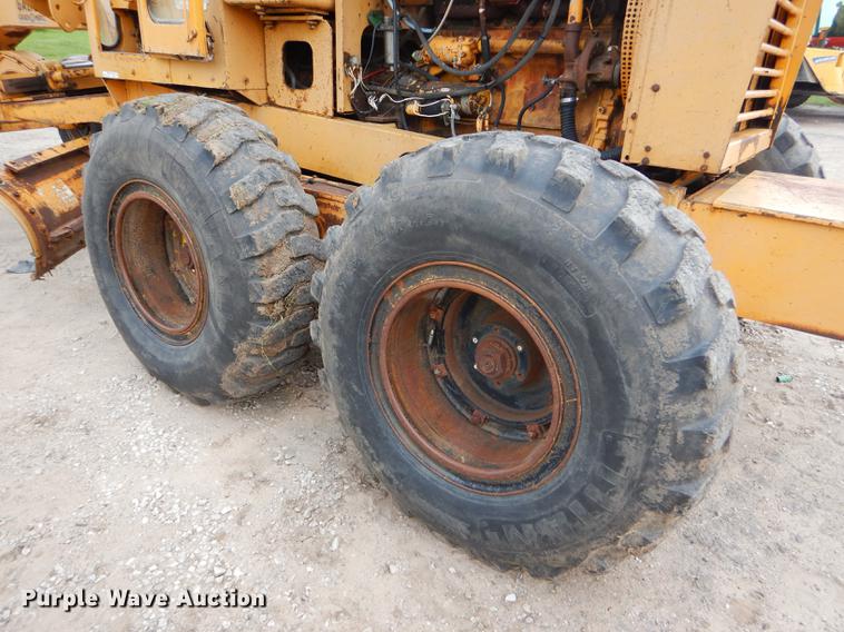image for item FT9505 1972 Galion T500L rigid frame motor grader