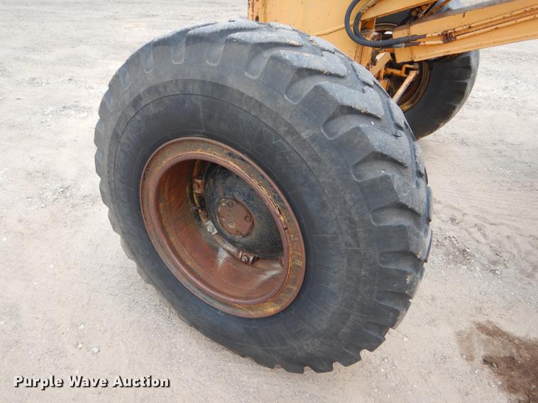 image for item FT9505 1972 Galion T500L rigid frame motor grader