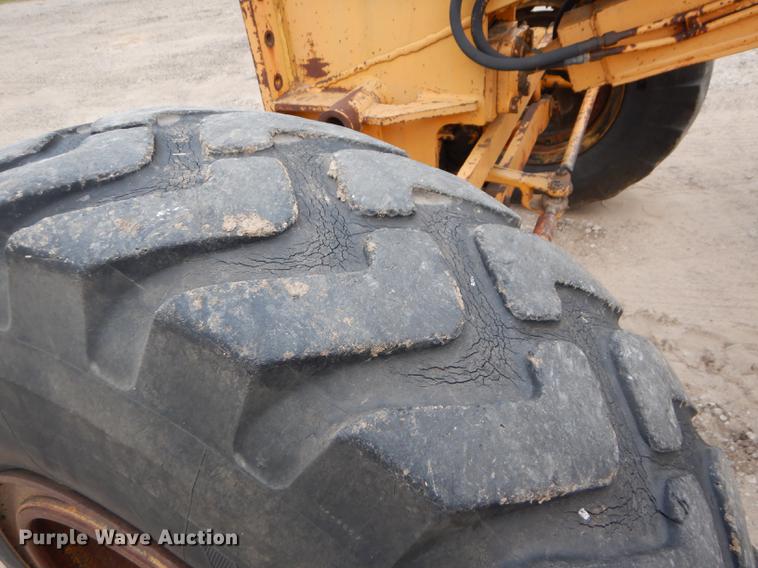 image for item FT9505 1972 Galion T500L rigid frame motor grader