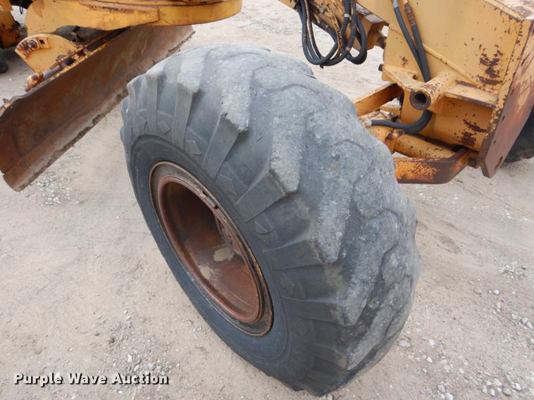 image for item FT9505 1972 Galion T500L rigid frame motor grader