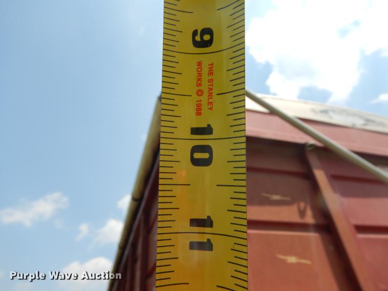 image for item FT9507 1973 Ford T802 grain truck