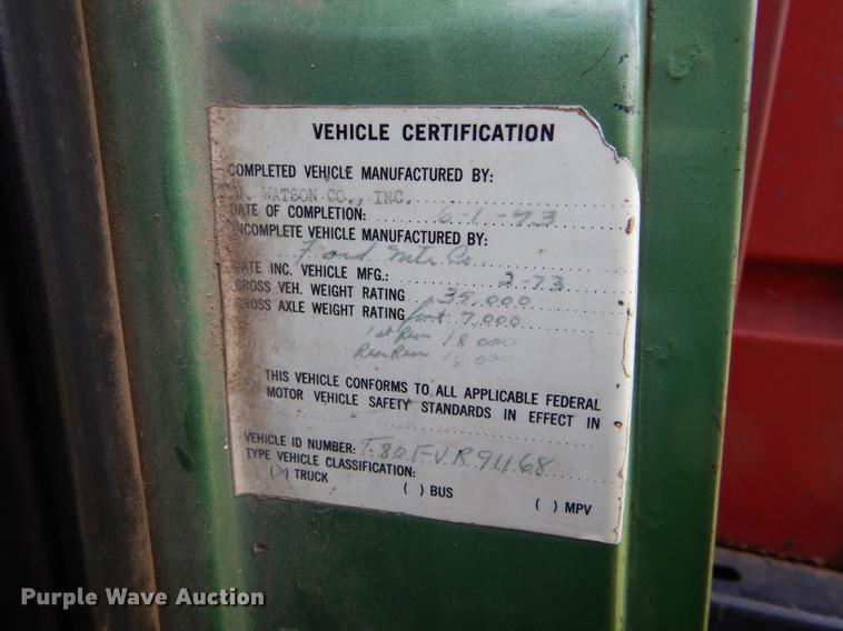image for item FT9507 1973 Ford T802 grain truck