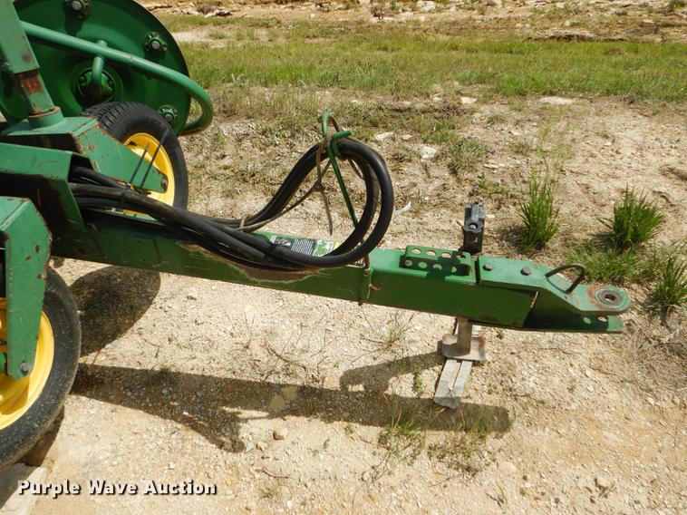 image for item FT9540 1990 John Deere 705 hay rake
